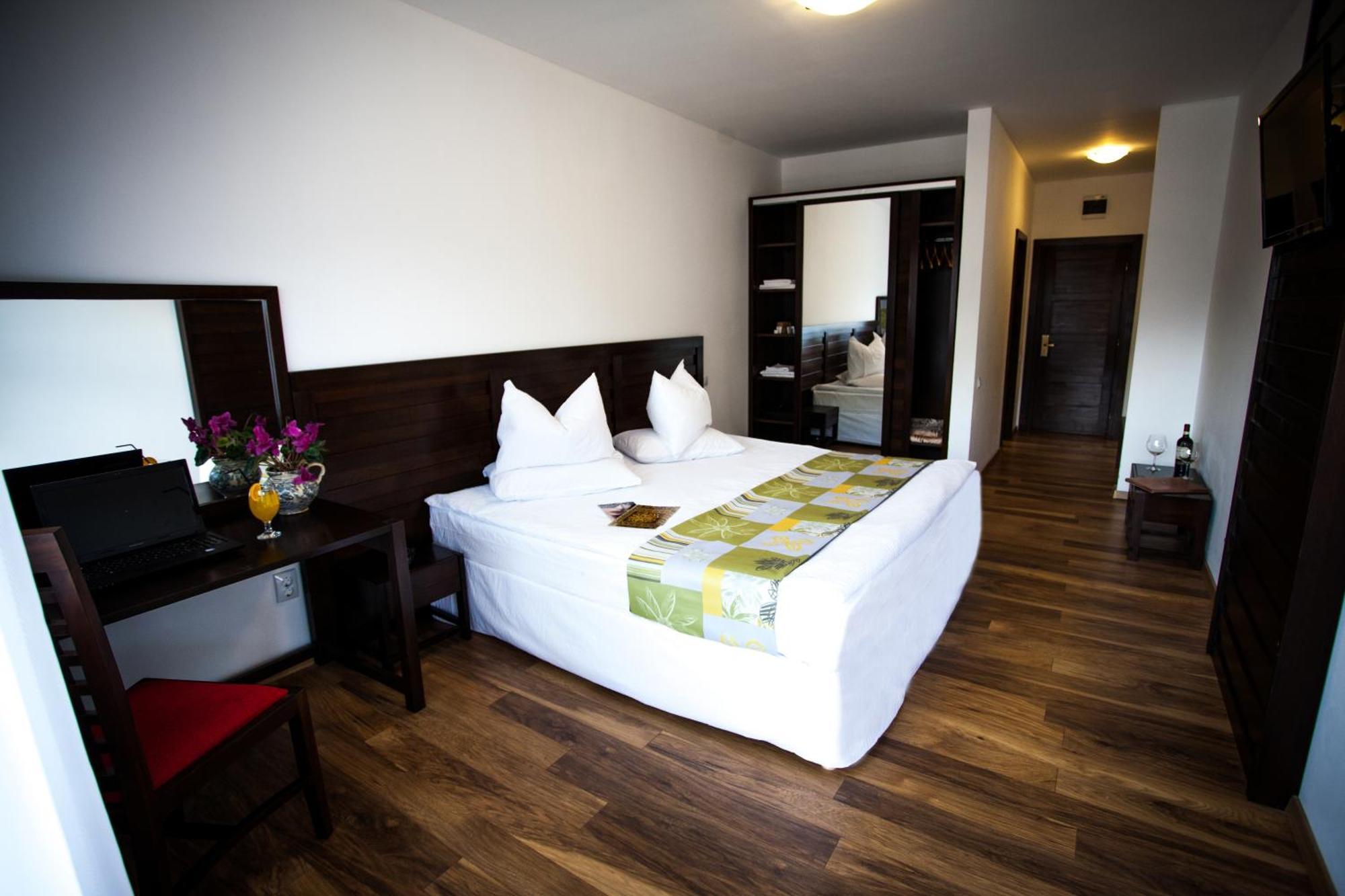Roata Faget Inn Cluj-Napoca Luaran gambar