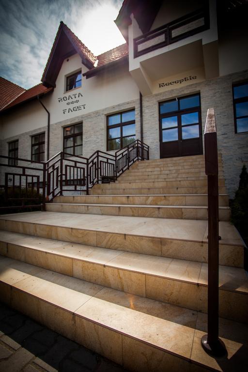Roata Faget Inn Cluj-Napoca Luaran gambar